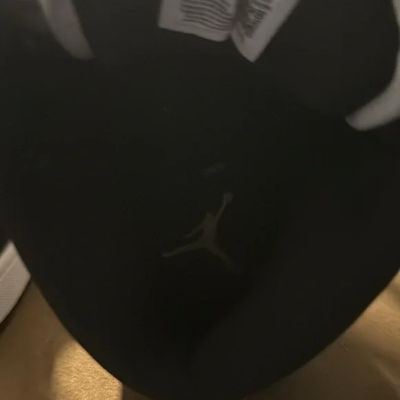 Men’s Jordan 1 size 8 - Picture 6 of 7